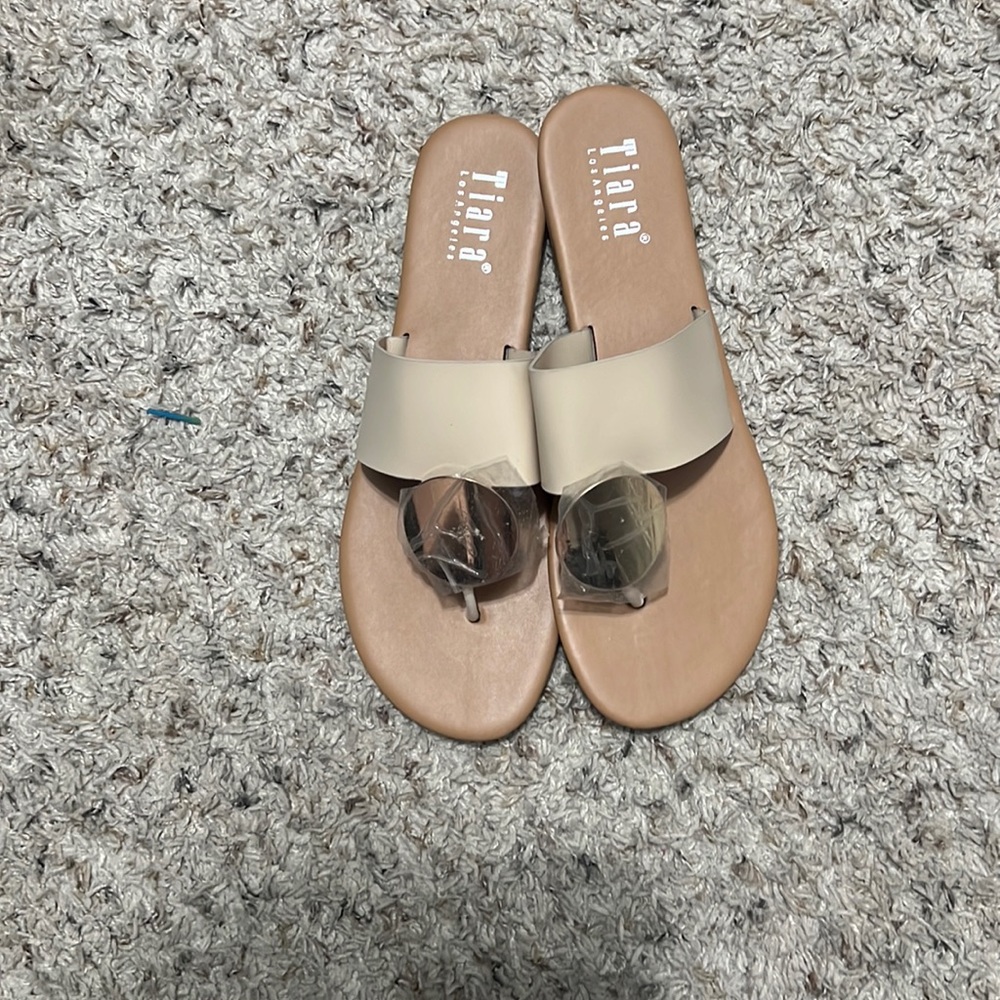 Boutique sandals